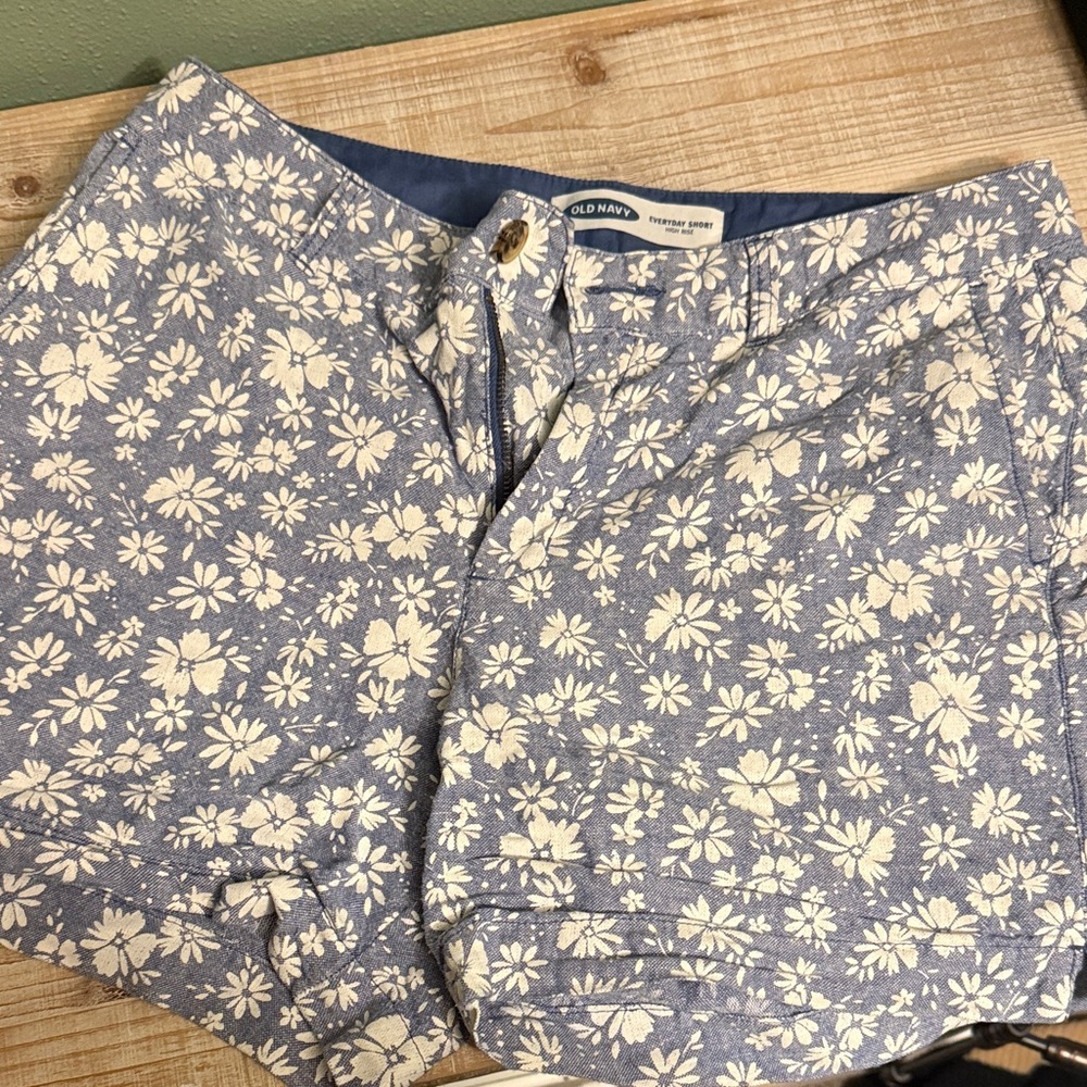 Old Navy Light Blue Floral Print Shorts